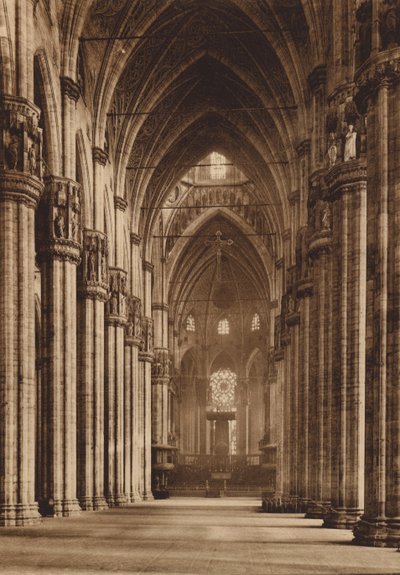 Duomo di Milano : Intérieur, Nef centrale (photo n/b) - Italian Photographer