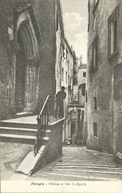 Pérouse : Eglise et Via S. Agata (photo n/b) - Italian Photographer