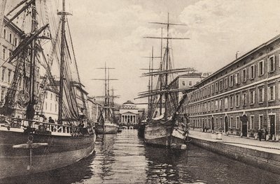 Trieste : Canale Grande (photo n/b) - Italian Photographer