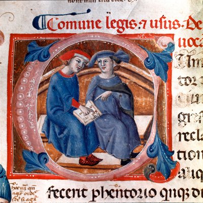 Lettrine décorée de deux personnages. Miniature tirée du codex « Breve delle Leggi comunali », index des lois de la République de Pise (1208-1307). 13ème siècle. Pise, archives nationales - Italian School