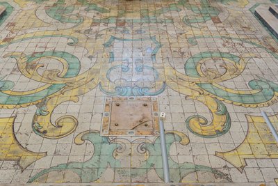 Carreaux de sol en majolique - Italian School