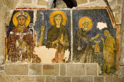 Triptyque représentant, en partant de la gauche, San Cataldo, La Maddalena et San Zosimo administrant la communion à Santa Maria Egiziaca, crypte de la cathédrale. - Italian School
