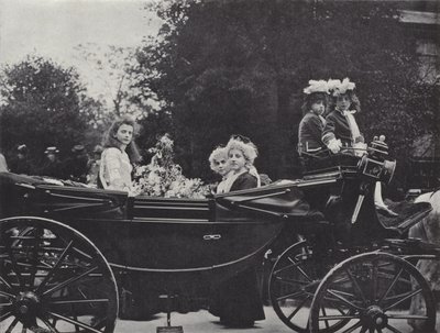 Festival du 1er mai de Knutsford, la reine et ses accompagnateurs - J. Benjamin Stone