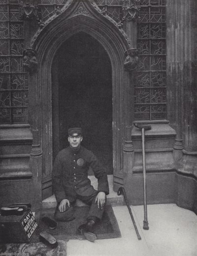 Le cireur de chaussures de la Chambre des communes - J. Benjamin Stone