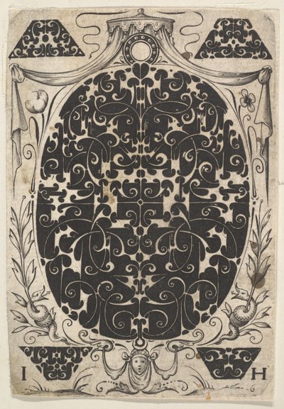 Pendentif ovale décoré de Schweifwerk, entouré de motifs plus petits et couronné - Jacques Hurtu