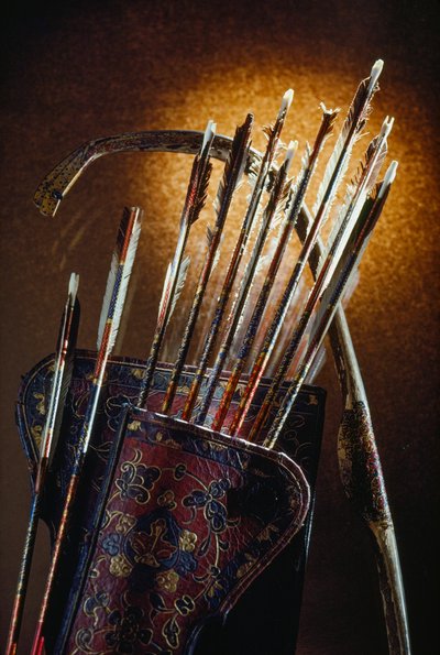Armes, flèches et arc, sont des reliques du siège infructueux des Turcs à Vienne - James L Stanfield