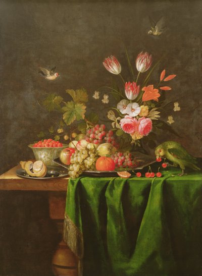Nature morte de fruits et de fleurs avec un perroquet sur une table couverte d
