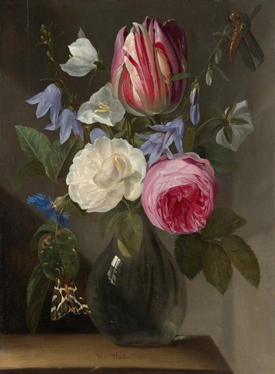 Roses et une tulipe dans un vase en verre - Jan Philips van Thielen