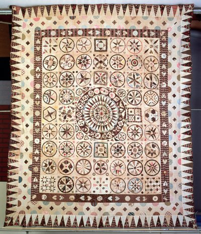 Couvre-lit en patchwork, Irlande, 1850-60 - Jane Pizar