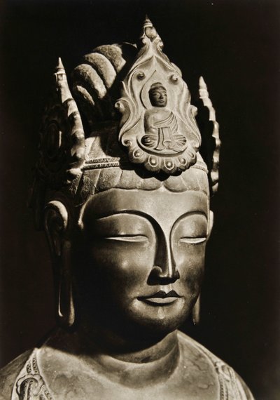 Yumechigai Kannon de la période Nara précoce, Horyuji, Nara, Japon, 1950 - Japanese Photographer