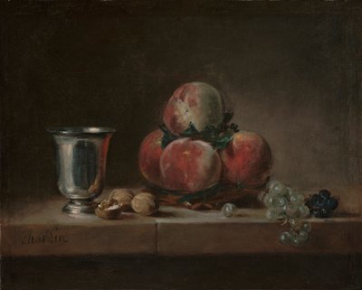 Nature morte avec pêches, un gobelet en argent, raisins et noix - Jean Baptiste Simeon Chardin