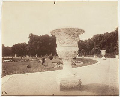 Versailles, Vase par Cornu - Jean Eugène Auguste Atget