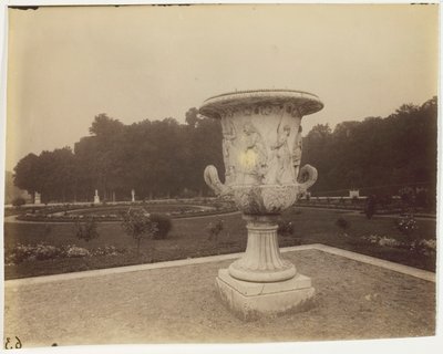 Versailles, Vase par Cornu - Jean Eugène Auguste Atget
