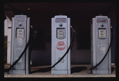 Olympic Gas Pumps, San Diego, Californie, États-Unis - John Margolies