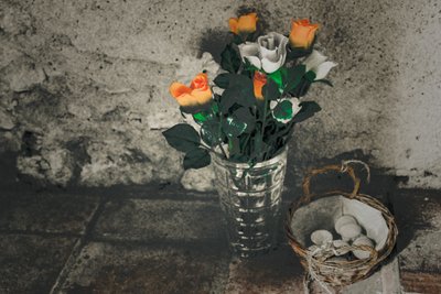 Candles for the Mariners, de la série Chapelle du Canal, 2016 (photographie) - Joy Lions