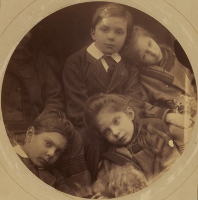 [Enfants de Charles Loyd Norman et Julia Cameron Norman : George, Archie, Charlotte et Adeline]. - Julia Margaret Cameron