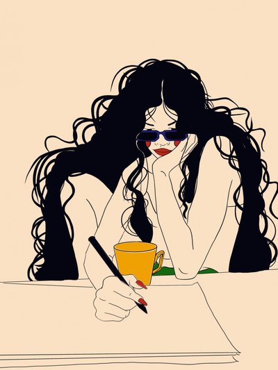 Femme pensive en train d