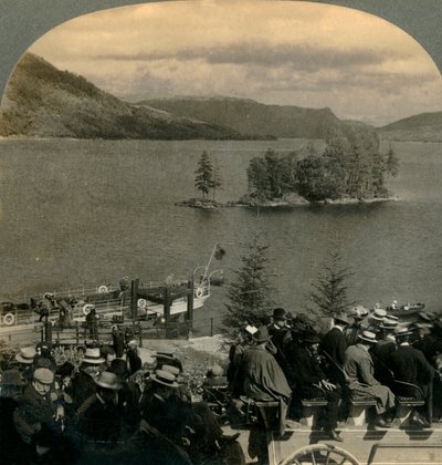 Voyage à travers le pays enchanteur des Trossachs, Écosse - Keystone View Company