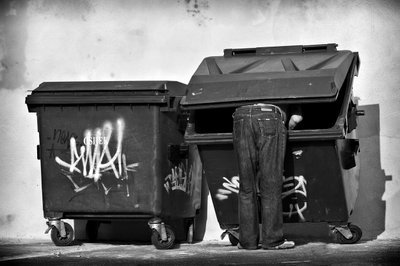 Recherche de bennes à ordures en milieu urbain - Krunoslav Nevistic