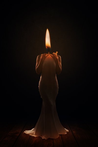 Figurine de bougie éthérée - Laura Benvenuti
