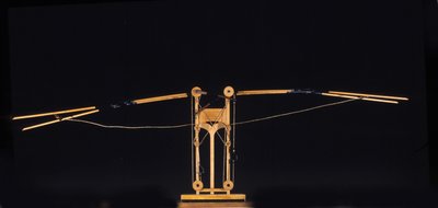 Machine pour voler avec des ailes. Modèle d