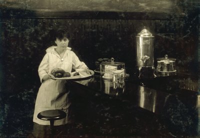 Une jeune serveuse, Delia Kane - Lewis Wickes Hine