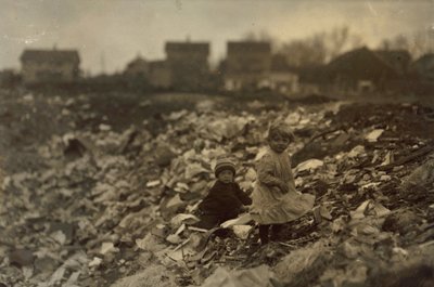 Enfants dans une décharge à Rhode Island - Lewis Wickes Hine