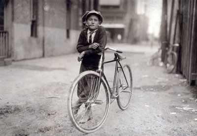 Garçon messager de quinze ans travaillant pour la Mackay Telegraph Company, Waco, Texas - Lewis Wickes Hine