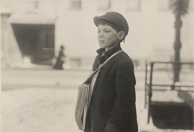 Tony Casale, « Bologna », 11 ans, vend des journaux depuis 4 ans, Hartford, Connecticut, mars 1909 - Lewis Wickes Hine