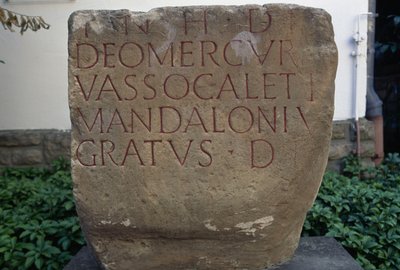 Inscription avec dédicace à Mercure, plaque de grès, Bitburg, Rhénanie-Palatinat, Allemagne, civilisation romaine, 2e-3e siècle après J.-C. - Unbekannt Unbekannt