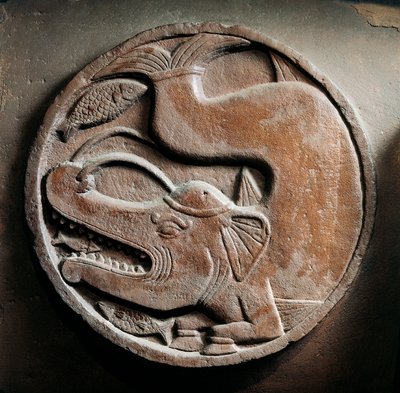 Médaillon avec animal marin de la tête d