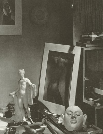 Table de travail en désordre - Lionel Wendt