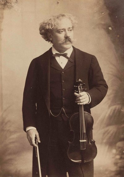 Portrait du violoniste et compositeur Pablo de Sarasate 1844-1908 - London . Photo studio Elliott and