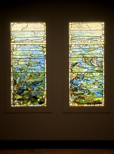 Fenêtre avec étoile de mer ("Printemps") et fenêtre avec anémone de mer ("Été") - Louis Comfort Tiffany