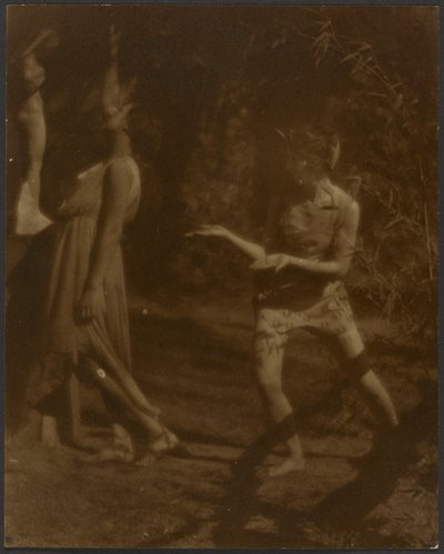 [Des danseurs en pleine pose] - Louis Fleckenstein
