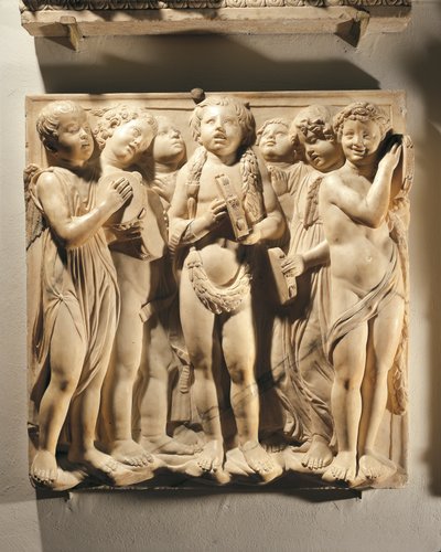 Laudate Eum in cymbalis bene sonantibus (Psaume 150, Laudate Dominum), panneau avec putti et anges jouant des cymbales - Luca Della Robbia