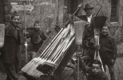 Balais sur les vendeurs ambulants - Luigi Leoni