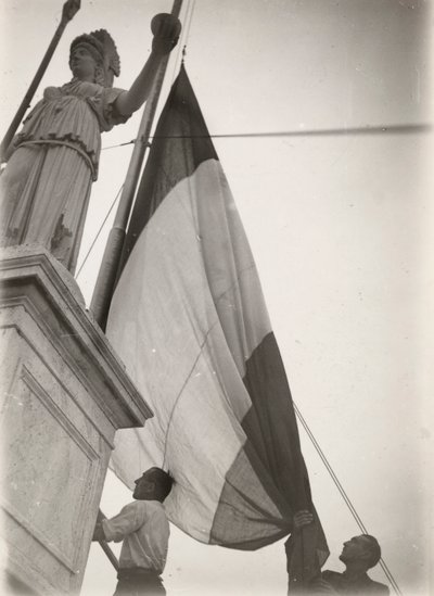 Drapeau italien hissé près d