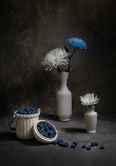 Myrtilles et fleurs blanches - Lydia Jacobs