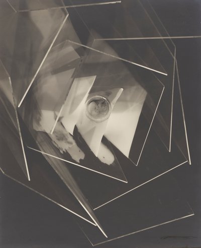 Avions - Man Ray