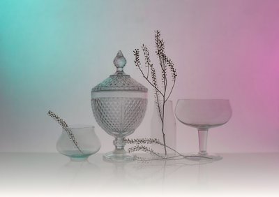 Nature morte élégante avec des verres - Margareth Perfoncio