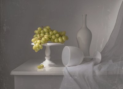 Nature morte élégante aux raisins blancs - Margareth Perfoncio
