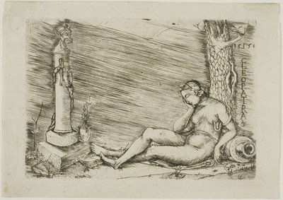 Cléopâtre Allongée au Pied d