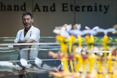 Equinox, 2021 (photo) - Mat Collishaw