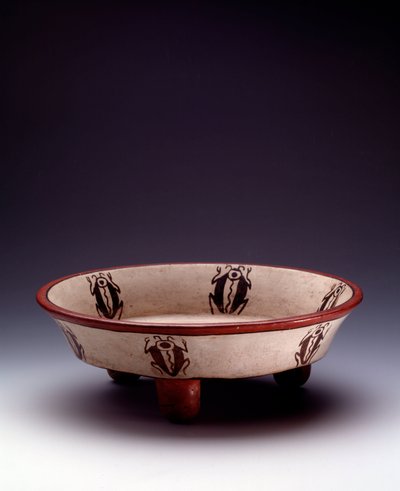 Art précolombien, civilisation maya, période classique tardive : plat tripode en argile polychrome décoré de coléoptères - Mayan Mayan