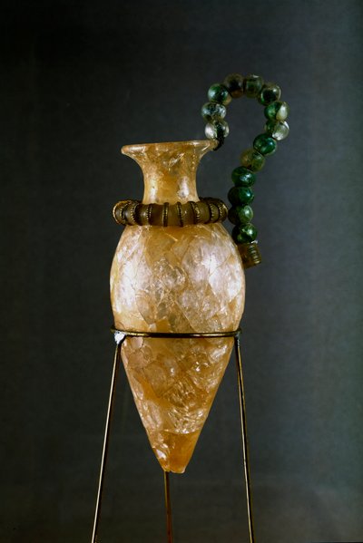 Art minoen : rhyton en cristal de roche et cuivre de la salle du trésor du sanctuaire de Zakros en Crète. 1700-1400 av. J.-C., musée archéologique - Minoan