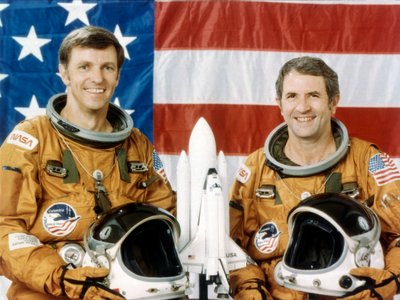 Astronautes Joe Engle et Richard Truly, deuxième vol de la navette spatiale, novembre 1981 - NASA Images