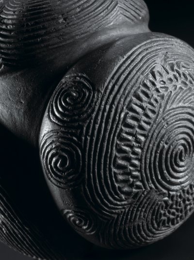 Boule sculptée de Glass Hill, Towie, Aberdeenshire, Néolithique, c.3000 av. J.-C. (pierre) - Neolithic Neolithic