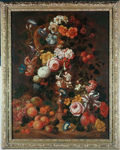 Roses, dahlias, liseron, une tulipe et d