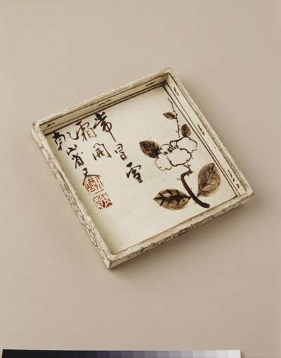 Assiette à gâteau avec motif de prune, début du XVIIIe siècle - Ogata Kenzan